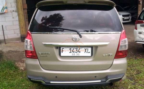 TOYOTA KIJANG INNOVA G