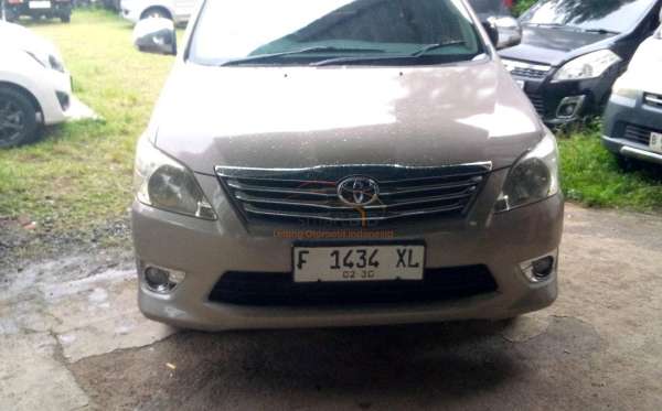 TOYOTA KIJANG INNOVA G