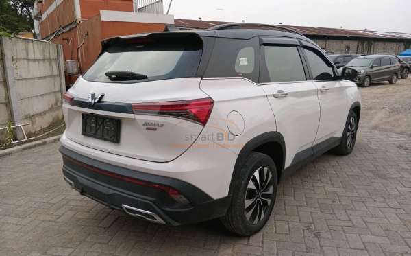WULING ALMAZ 1.5L T LUX