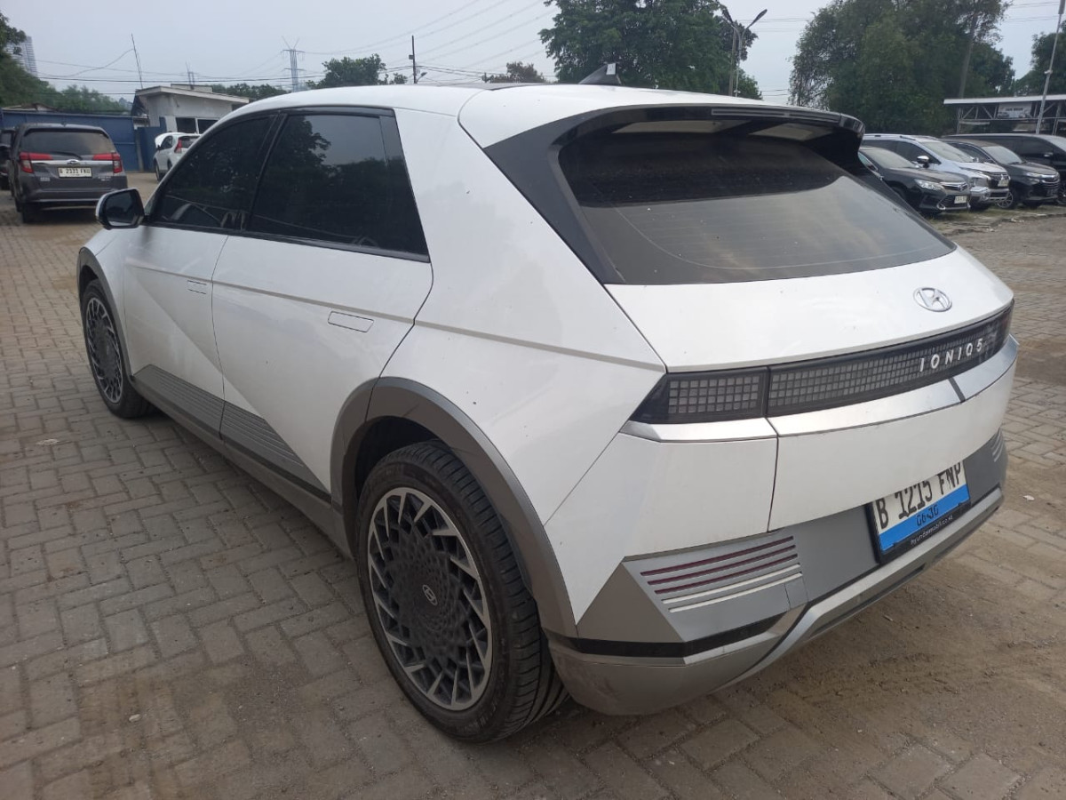 HYUNDAI  IONIQ  5 EV SIGNATURE