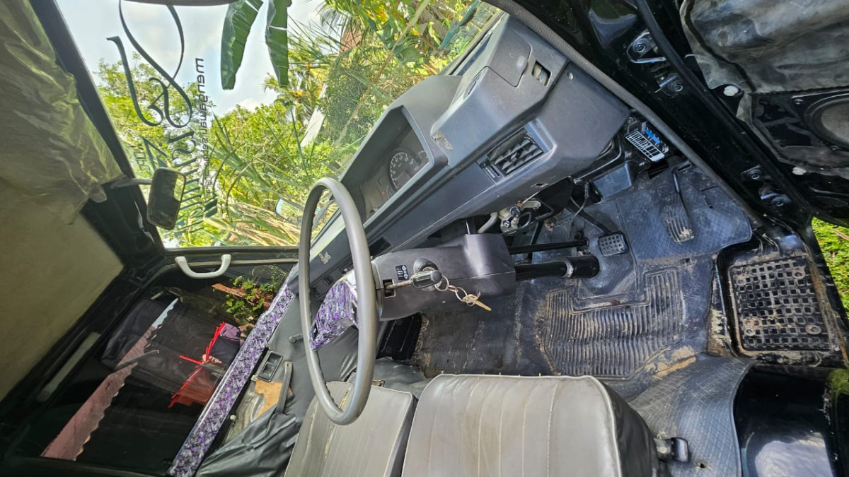 MITSUBISHI  L 300 L300 PU FB-R (4X2)