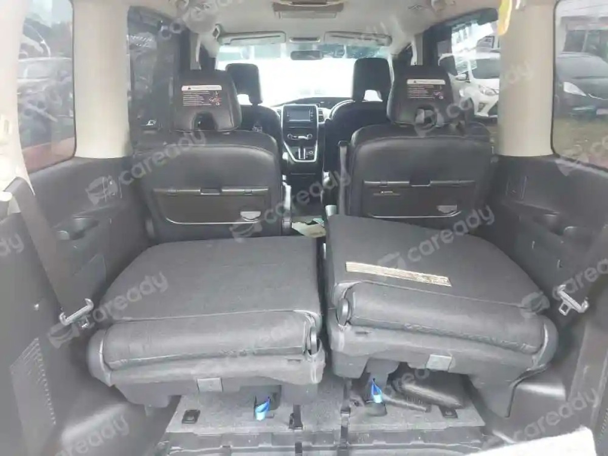 NISSAN SERENA  HIGHWAY STAR