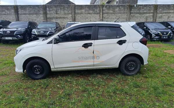 DAIHATSU AYLA 1.0 M