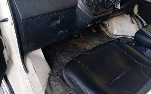 DAIHATSU GRAN MAX BLIND VAN