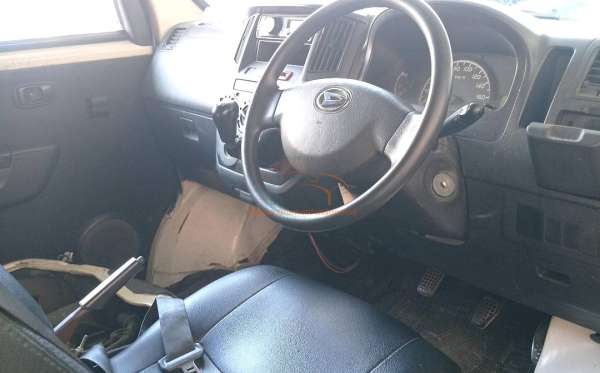 DAIHATSU GRAN MAX BLIND VAN