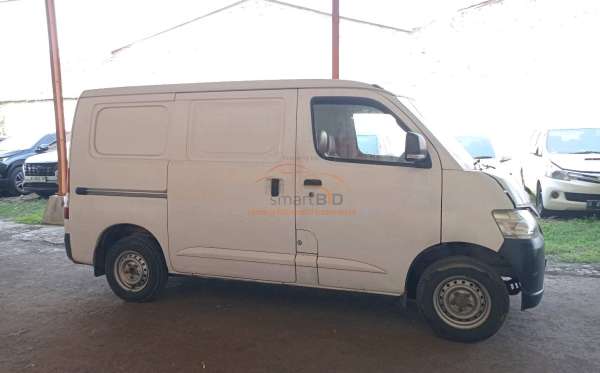 DAIHATSU GRAN MAX BLIND VAN