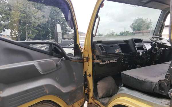 MITSUBISHI  FE  74 HD