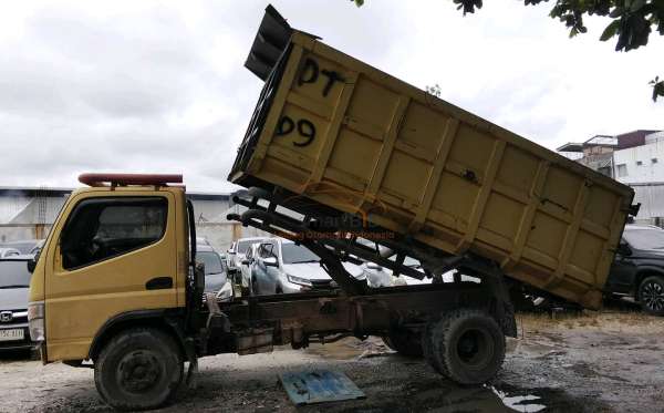 MITSUBISHI  FE  74 HD