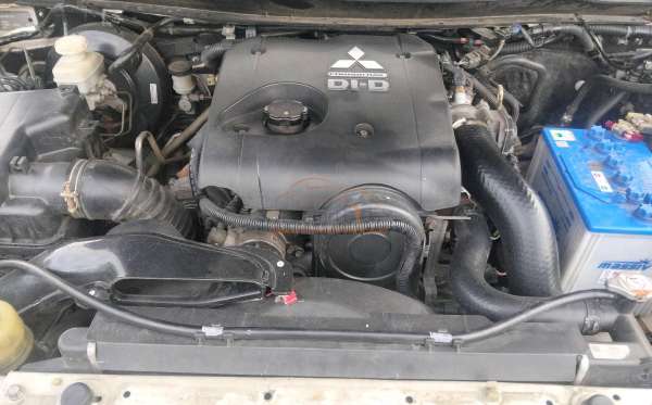 MITSUBISHI  PAJERO  SPORT 2.5L GLX (4X4)