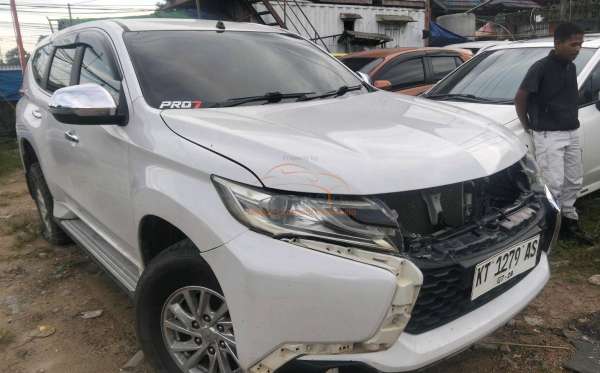 MITSUBISHI  PAJERO  SPORT 2.5L GLX (4X4)