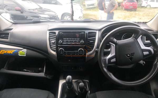 MITSUBISHI  PAJERO  SPORT 2.5L GLX (4X4)