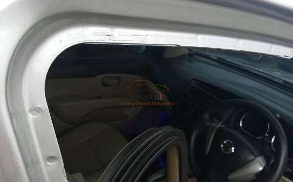 NISSAN GRAND LIVINA 1.5 SV