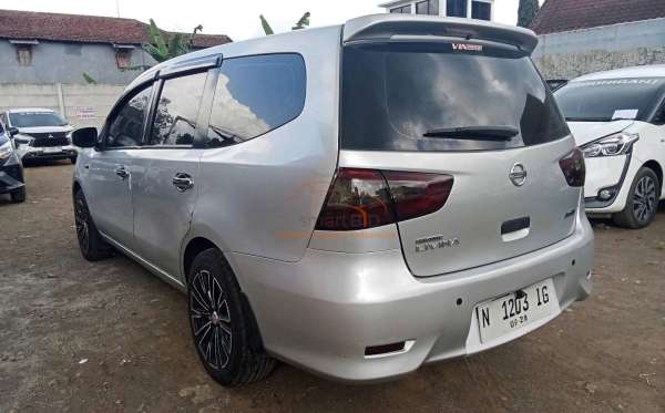 NISSAN GRAND LIVINA 1.5 SV