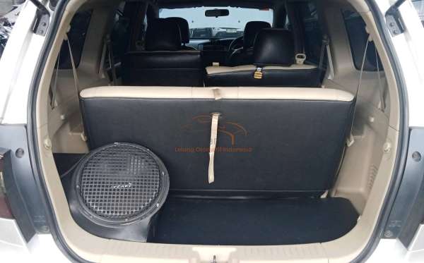 NISSAN GRAND LIVINA 1.5 SV