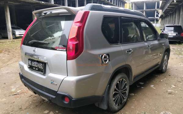 NISSAN X TRAIL XT