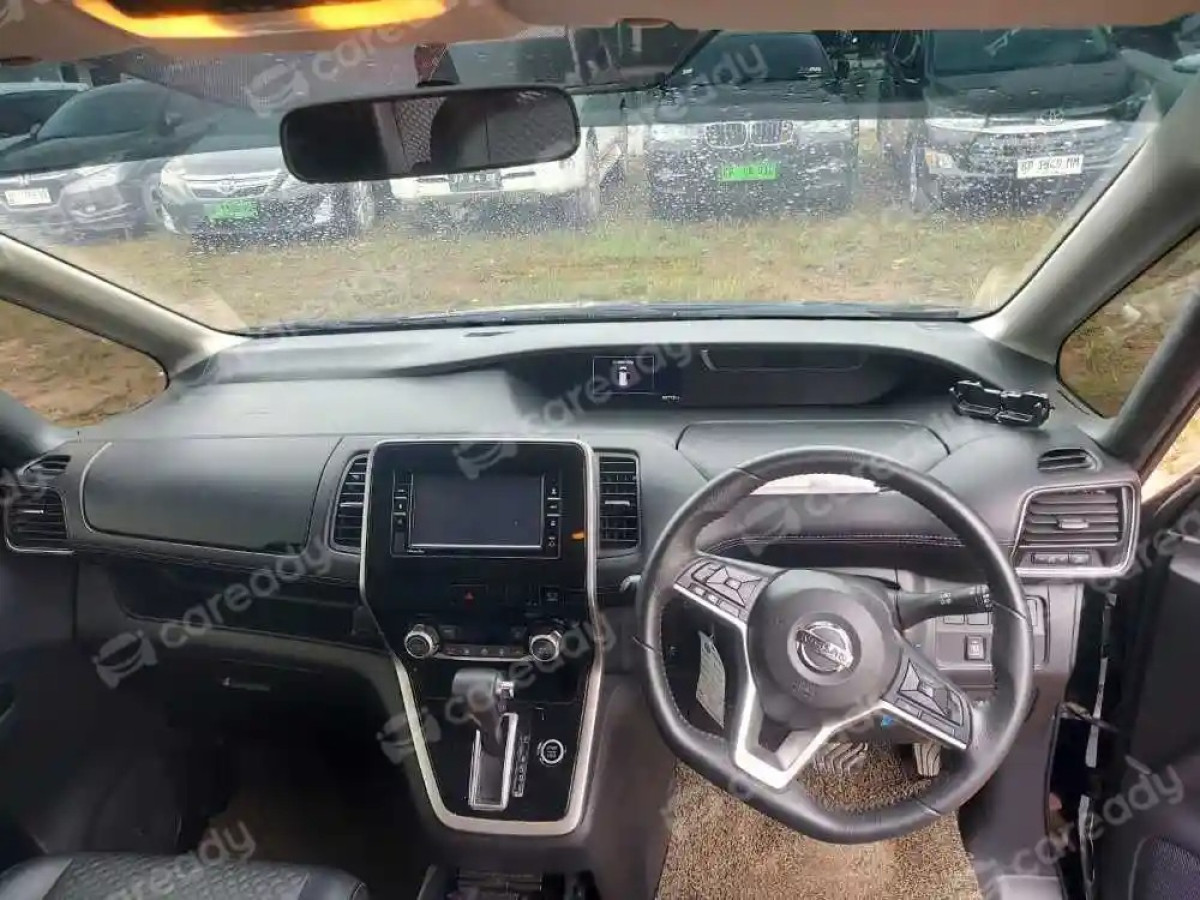 NISSAN SERENA  HIGHWAY STAR