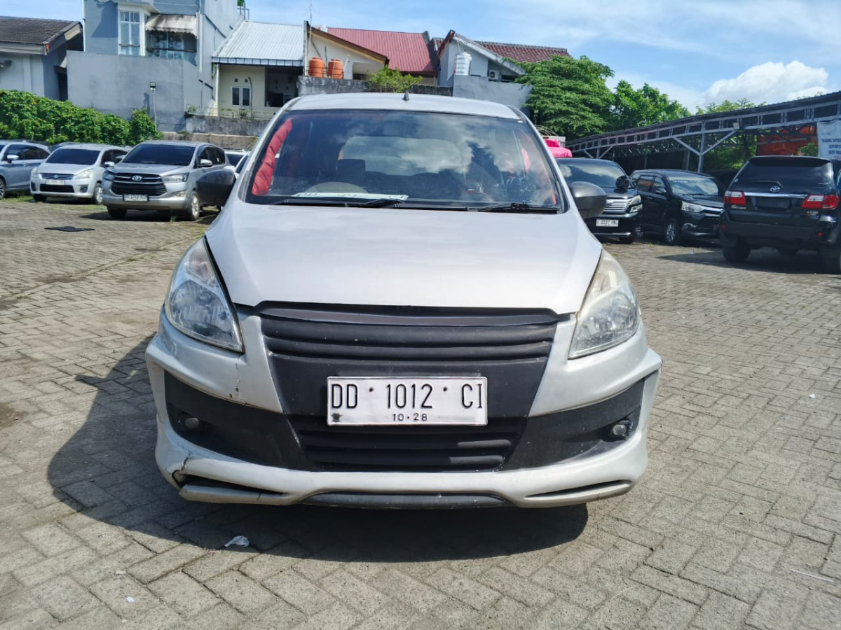 SUZUKI ERTIGA