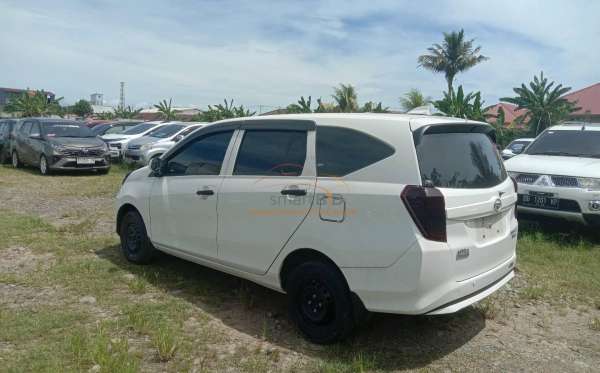 DAIHATSU  SIGRA  X