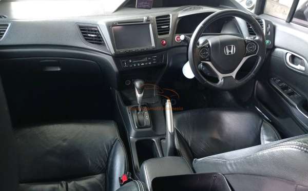 HONDA CIVIC FB3 2.0 AT
