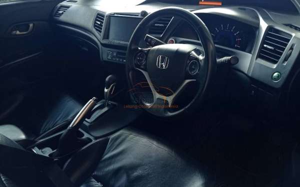 HONDA CIVIC FB3 2.0 AT