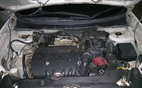 MITSUBISHI OUTLANDER SPORT