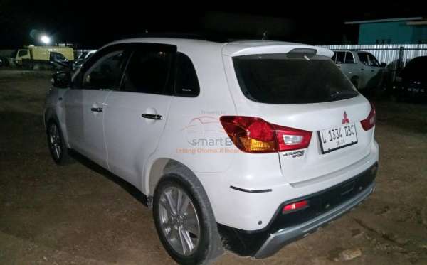 MITSUBISHI OUTLANDER SPORT