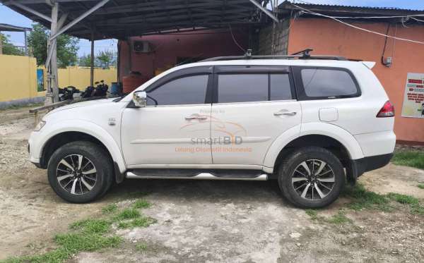 MITSUBISHI PAJERO SPORT 2.5 HP-E (4X2)