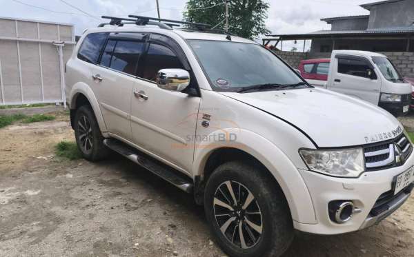 MITSUBISHI PAJERO SPORT 2.5 HP-E (4X2)