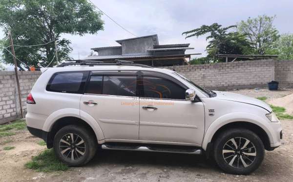 MITSUBISHI PAJERO SPORT 2.5 HP-E (4X2)