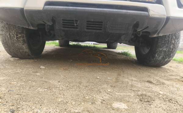 MITSUBISHI PAJERO SPORT 2.5 HP-E (4X2)