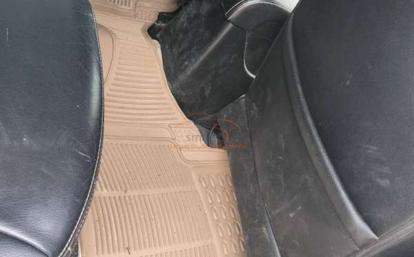 MITSUBISHI PAJERO SPORT 2.5 HP-E (4X2)