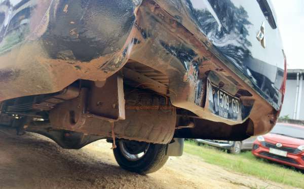 MITSUBISHI DC EXCEED (4X4)