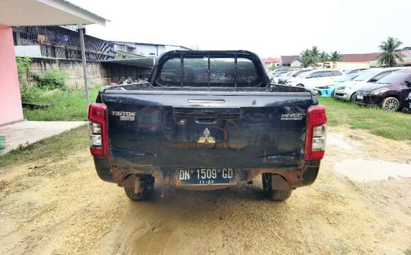 MITSUBISHI DC EXCEED (4X4)