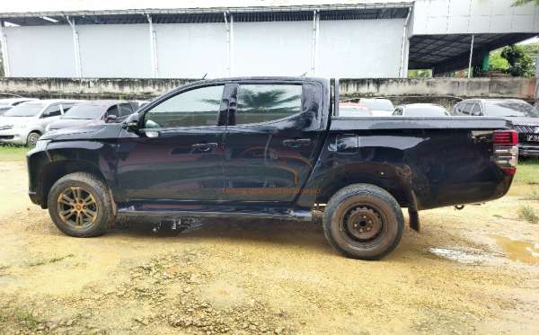 MITSUBISHI DC EXCEED (4X4)