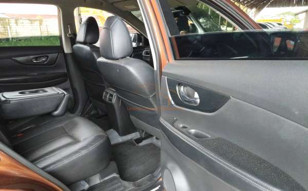 NISSAN X TRAIL 2.5