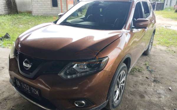 NISSAN X TRAIL 2.5