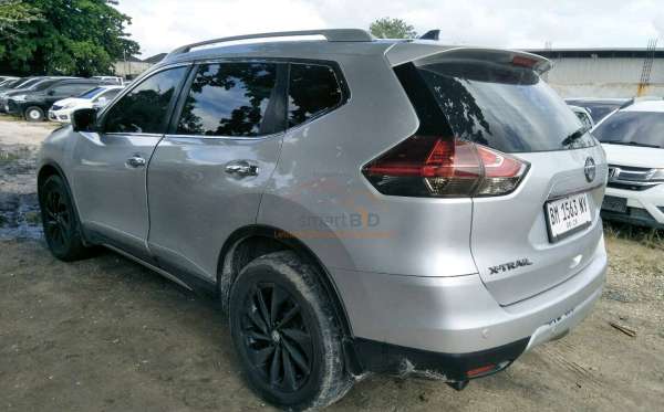 NISSAN X TRAIL