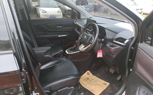 TOYOTA AVANZA 1.5 G