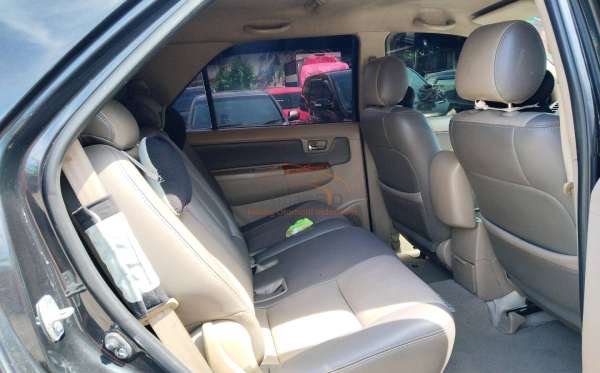 TOYOTA FORTUNER G 2.5