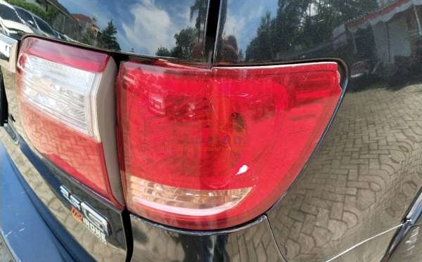 TOYOTA FORTUNER G 2.5