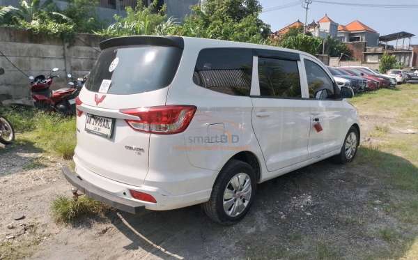 WULING CONFERO