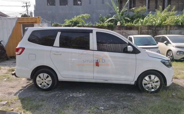 WULING CONFERO