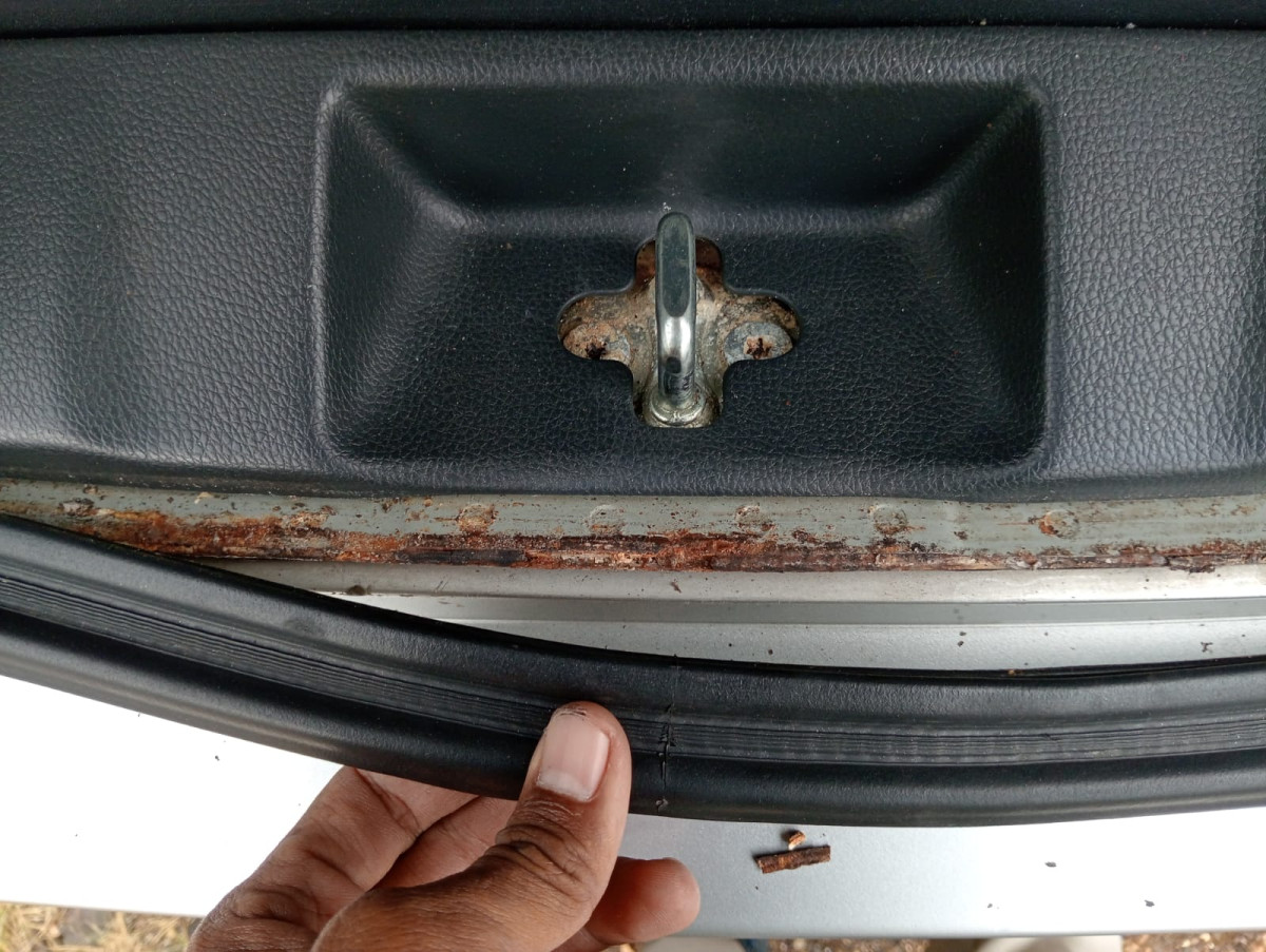 MITSUBISHI  PAJERO  SPORT 2.4L DAKAR-L (4X2)