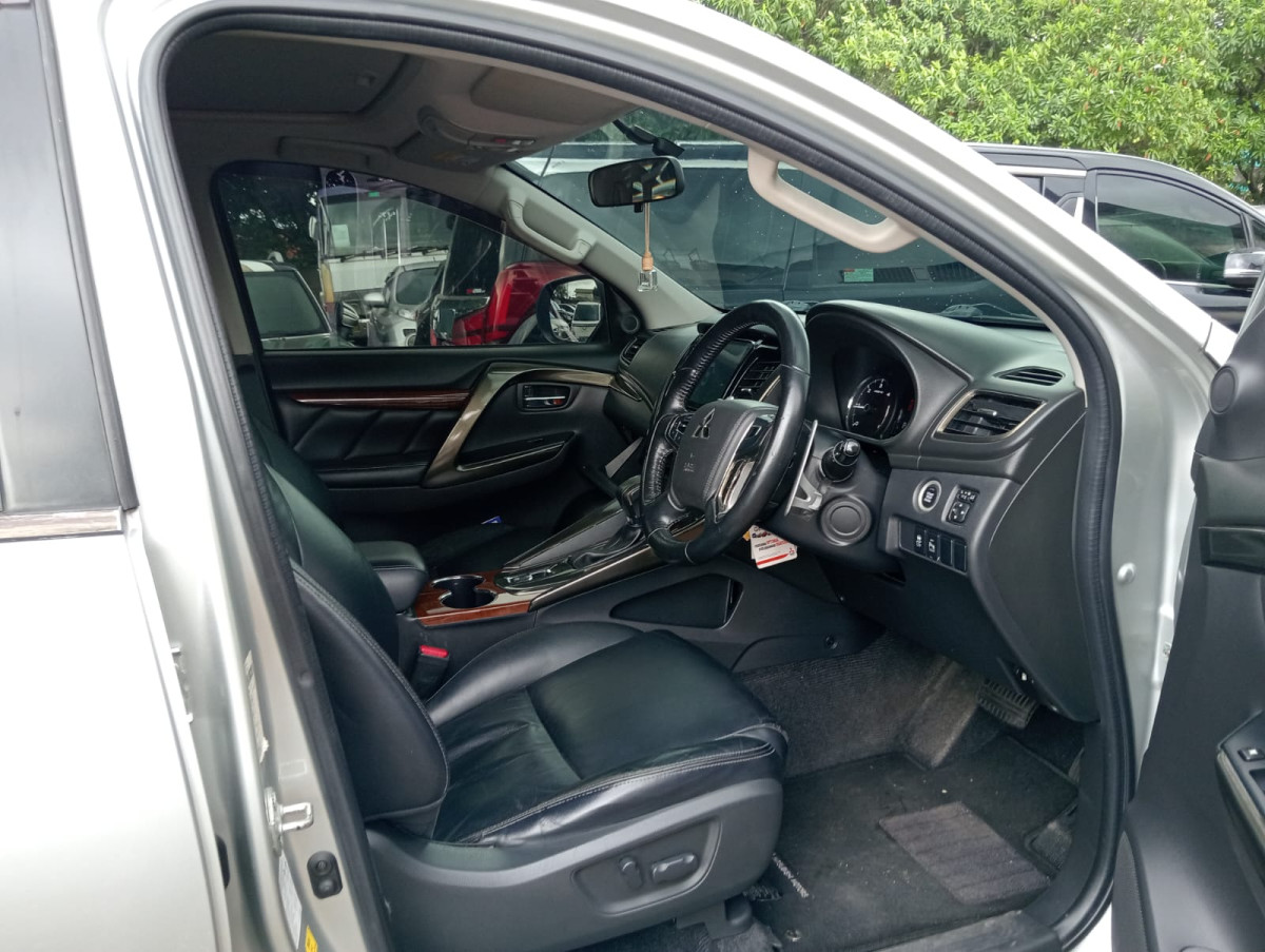 MITSUBISHI  PAJERO  SPORT 2.4L DAKAR-L (4X2)