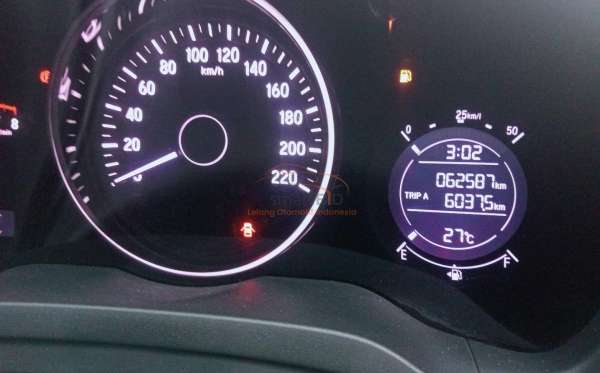 HONDA HRV RU1 1.5 E PLUS