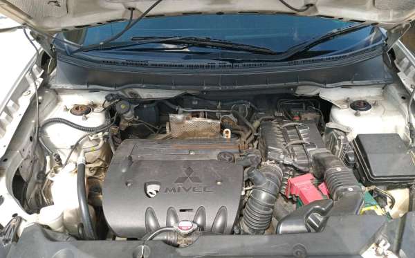 MITSUBISHI OUTLANDER SPORT