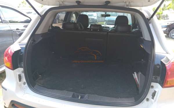 MITSUBISHI OUTLANDER SPORT