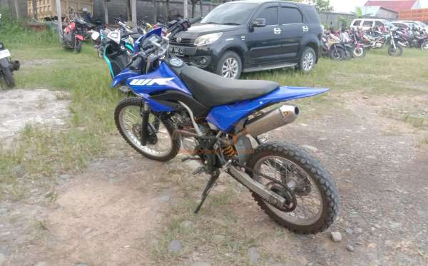 YAMAHA WR