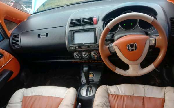 HONDA  JAZZ