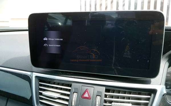 MERCEDES BENZ E 250 CGI